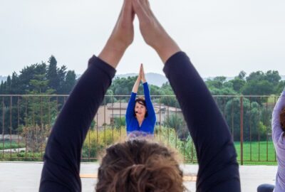 yoga al aire libre mallorca